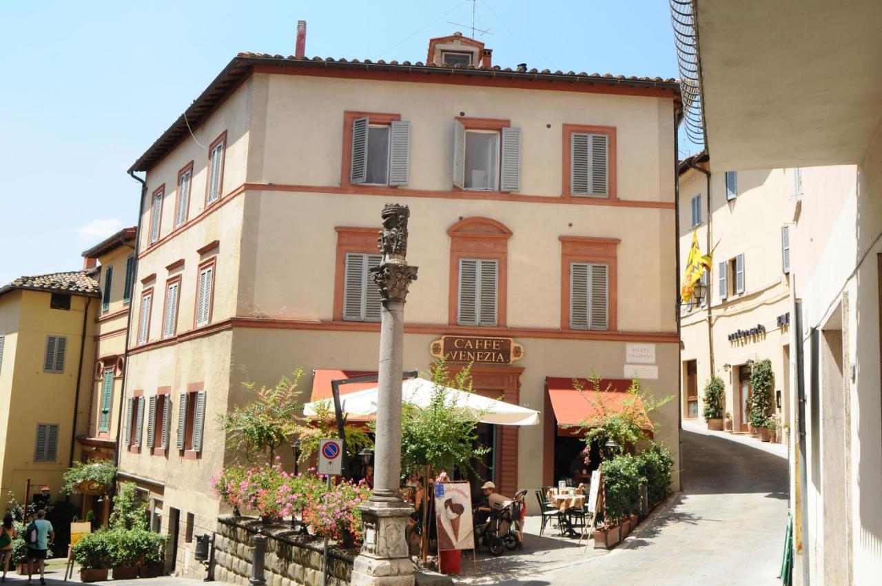 Albergo La Rosetta К'юзі Екстер'єр фото
